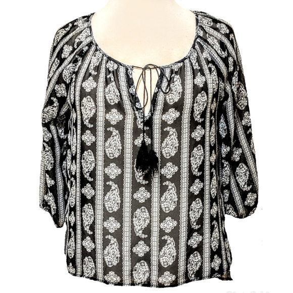3/$15 FOREVER 21 Sheer blouse with tassels (small) - Picture 8 of 9